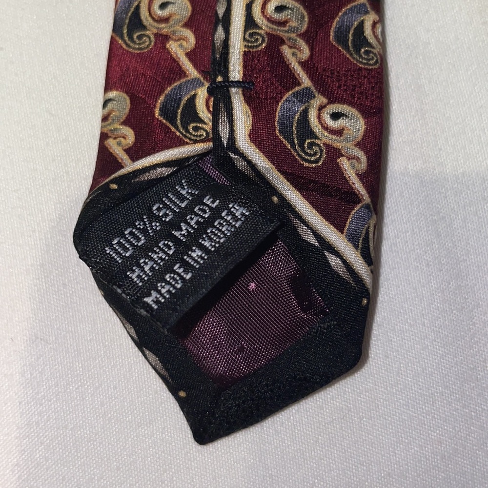 Nicola Paone 100% silk tie, black and burgundy